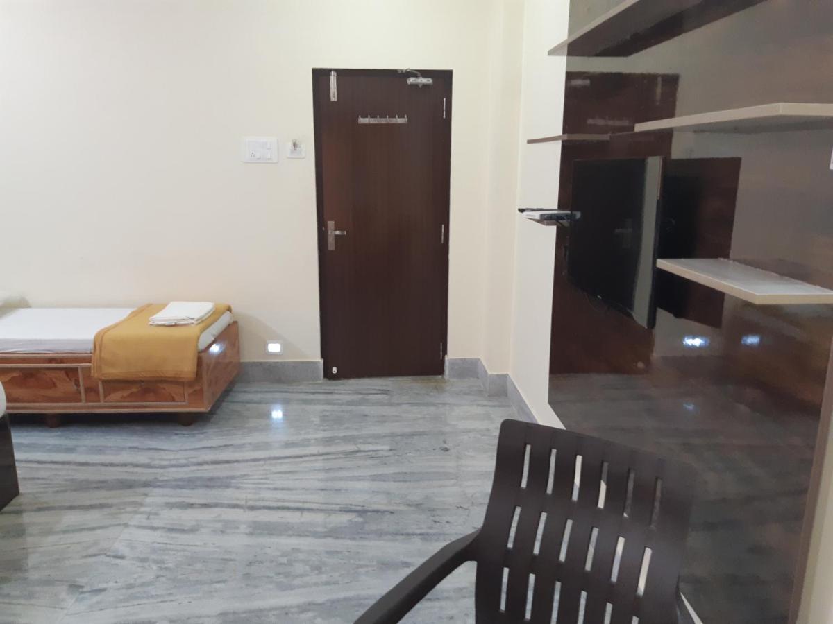 Devansh Bhanu Residency Dbr Srikalahasti Bagian luar foto
