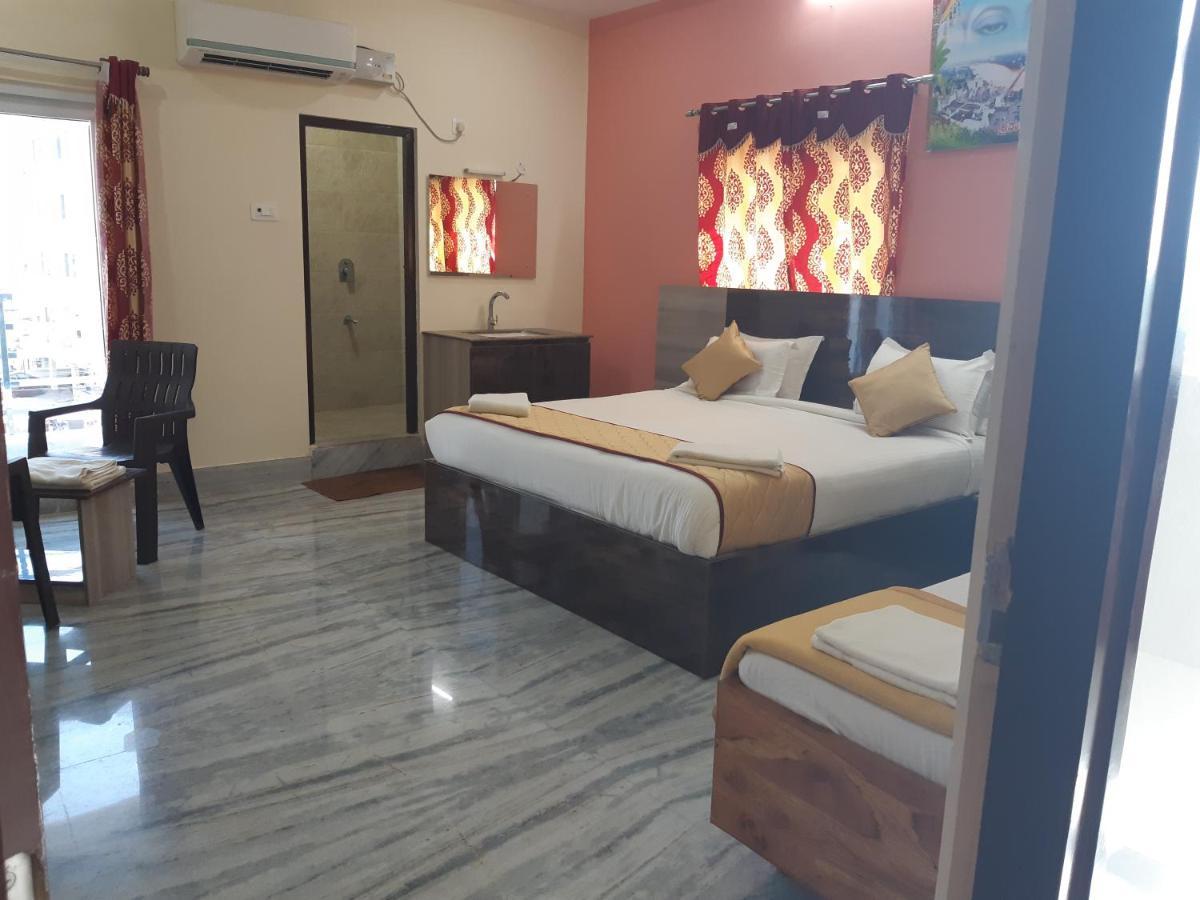 Devansh Bhanu Residency Dbr Srikalahasti Bagian luar foto
