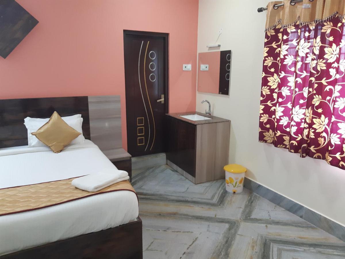 Devansh Bhanu Residency Dbr Srikalahasti Bagian luar foto