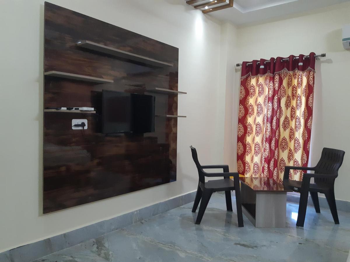 Devansh Bhanu Residency Dbr Srikalahasti Bagian luar foto
